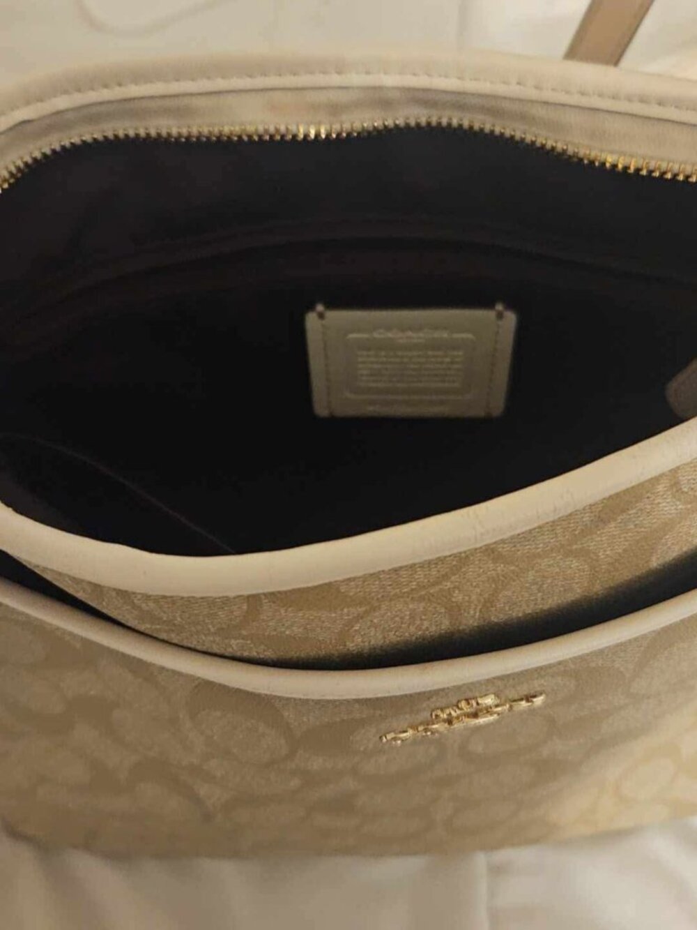 Coach items - Picture 5 of 8
